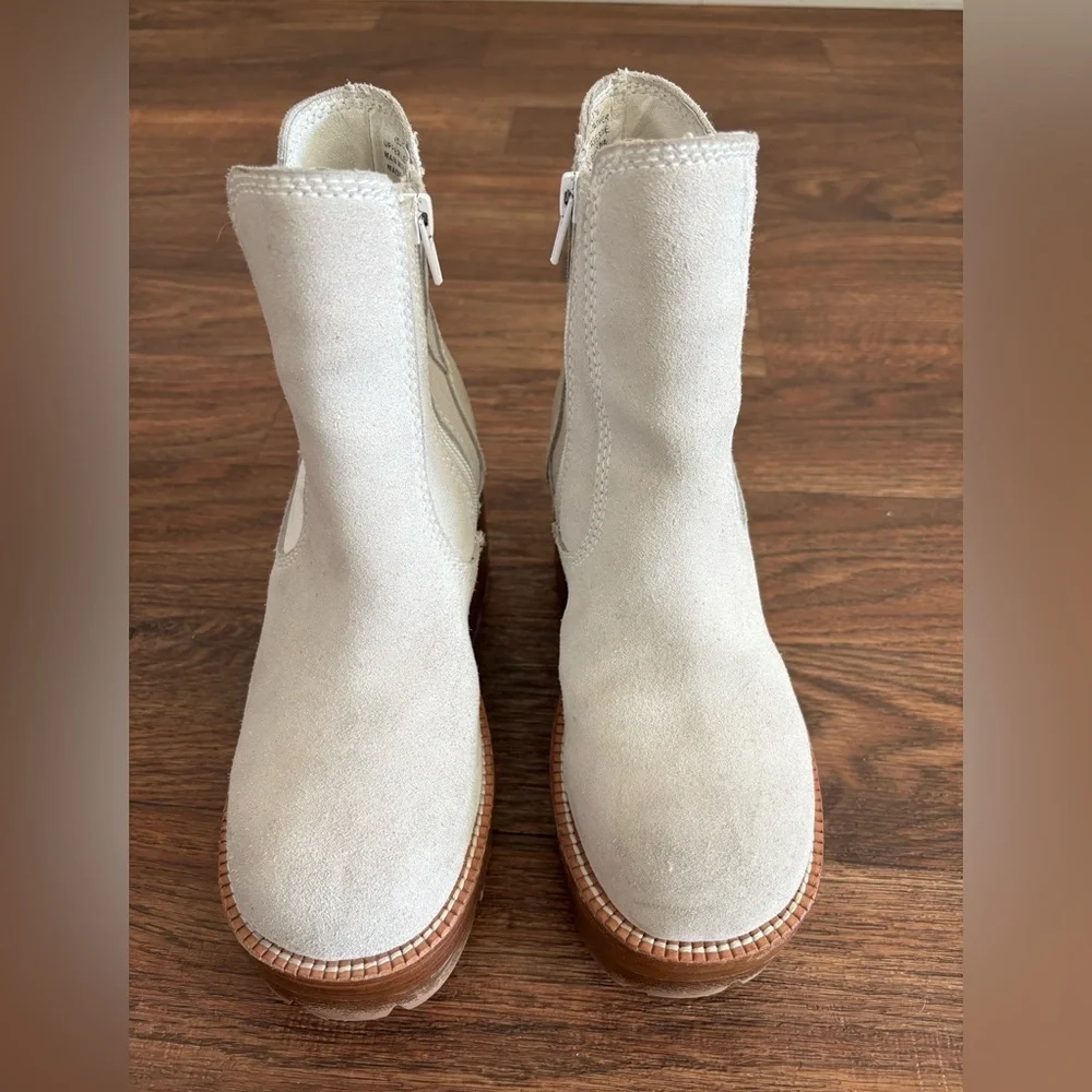 Jeffrey Campbell x Free People Preston Platform Suede Boots in Bone Size: 6